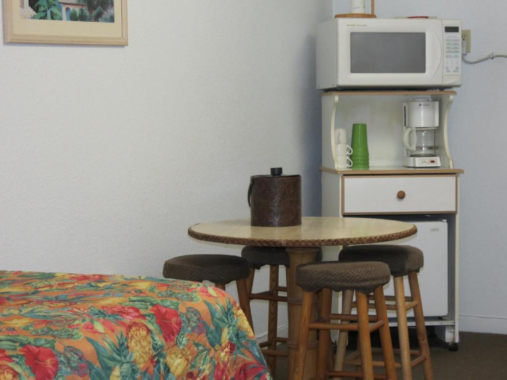 Motel Ed & Ellen'S Lodgings Key Largo Zimmer foto