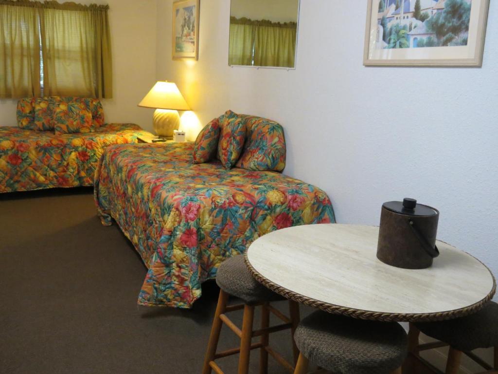 Motel Ed & Ellen'S Lodgings Key Largo Exterior foto